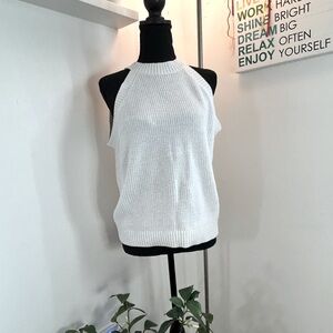 Old Navy white knit tank top. Like new, only worn once.